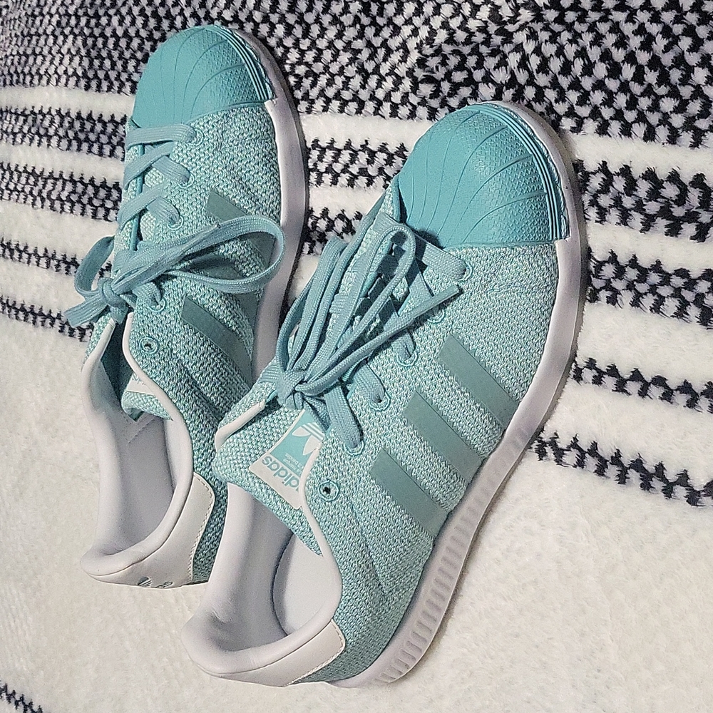 Adidas Superstar